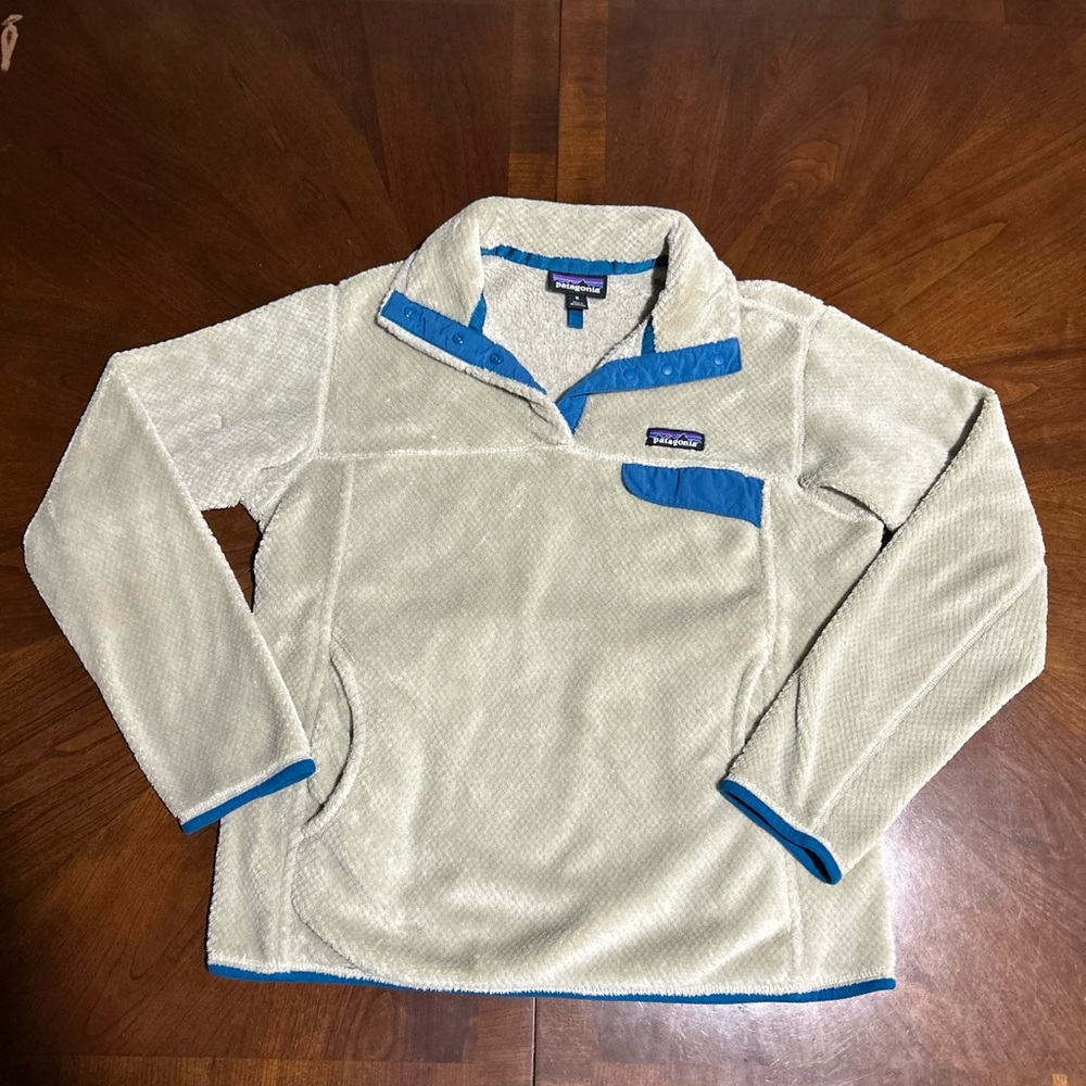 Patagonia Men's Cream Fleece Zip Pullover with Blue Trim
